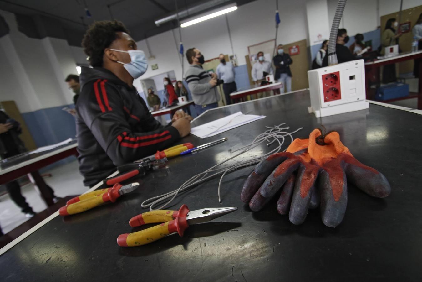 El Polígono Sur estrena escuela ocupacional de la Fundación don Bosco