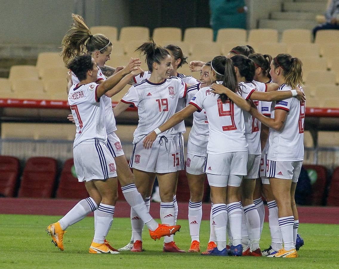 Las mejores imágenes del partido entre las selecciones femeninas de España y República Checa