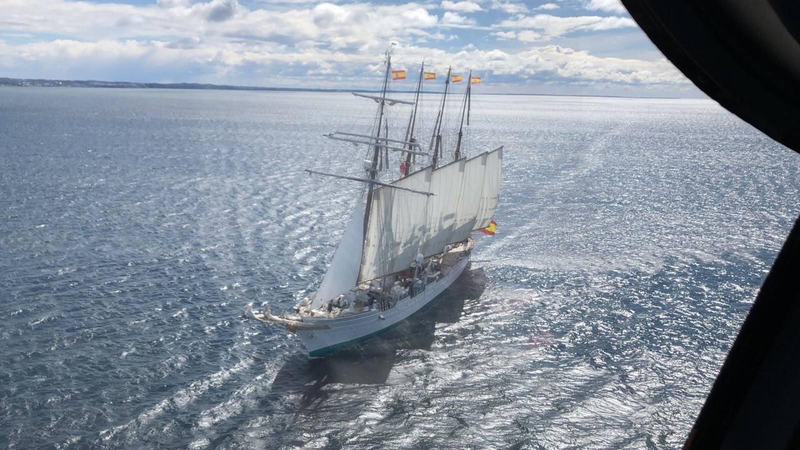 En imágenes: Así ha sido el cruce del Estrecho de Magallanes del buque escuela Juan Sebastián de Elcano