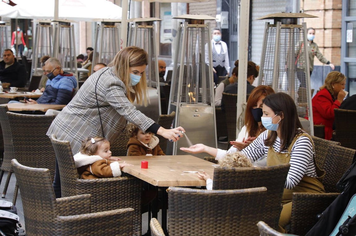 Las restricciones frente al Covid en Córdoba, en imágenes