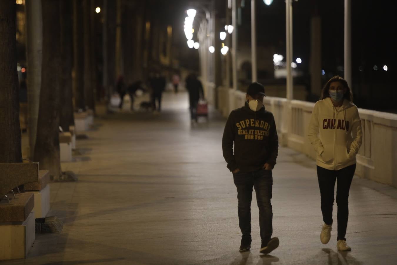 FOTOS: Cádiz, antes de la entrada en vigor del toque de queda