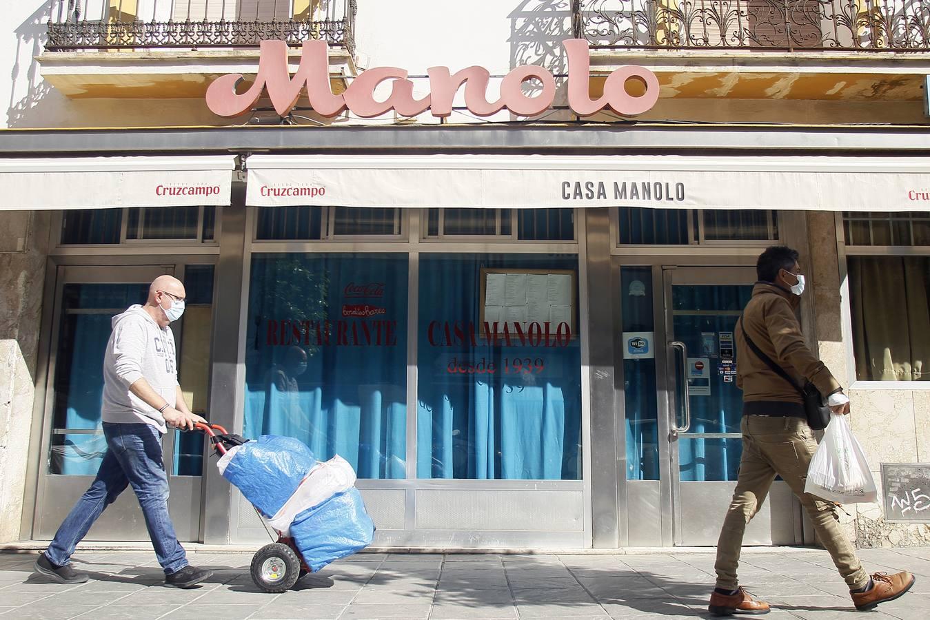 Así viven las nuevas restricciones los bares tradicionales de Sevilla