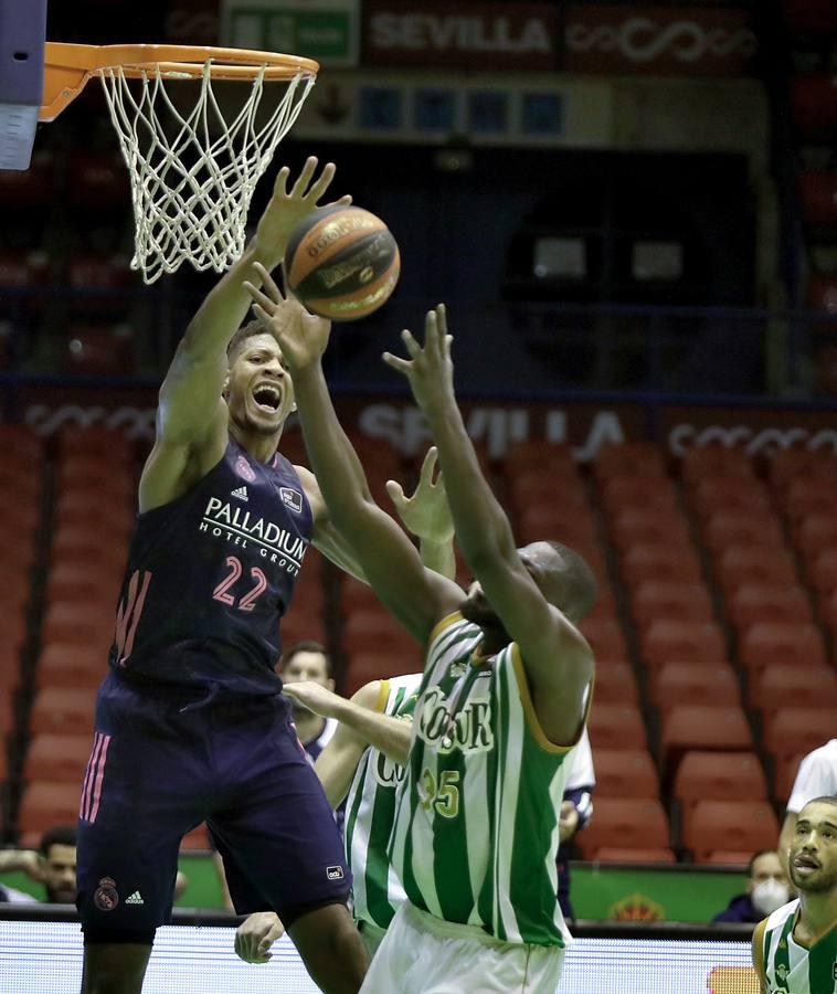 Las mejores imágenes del partido entre el Coosur Real Betis y el Real Madrid