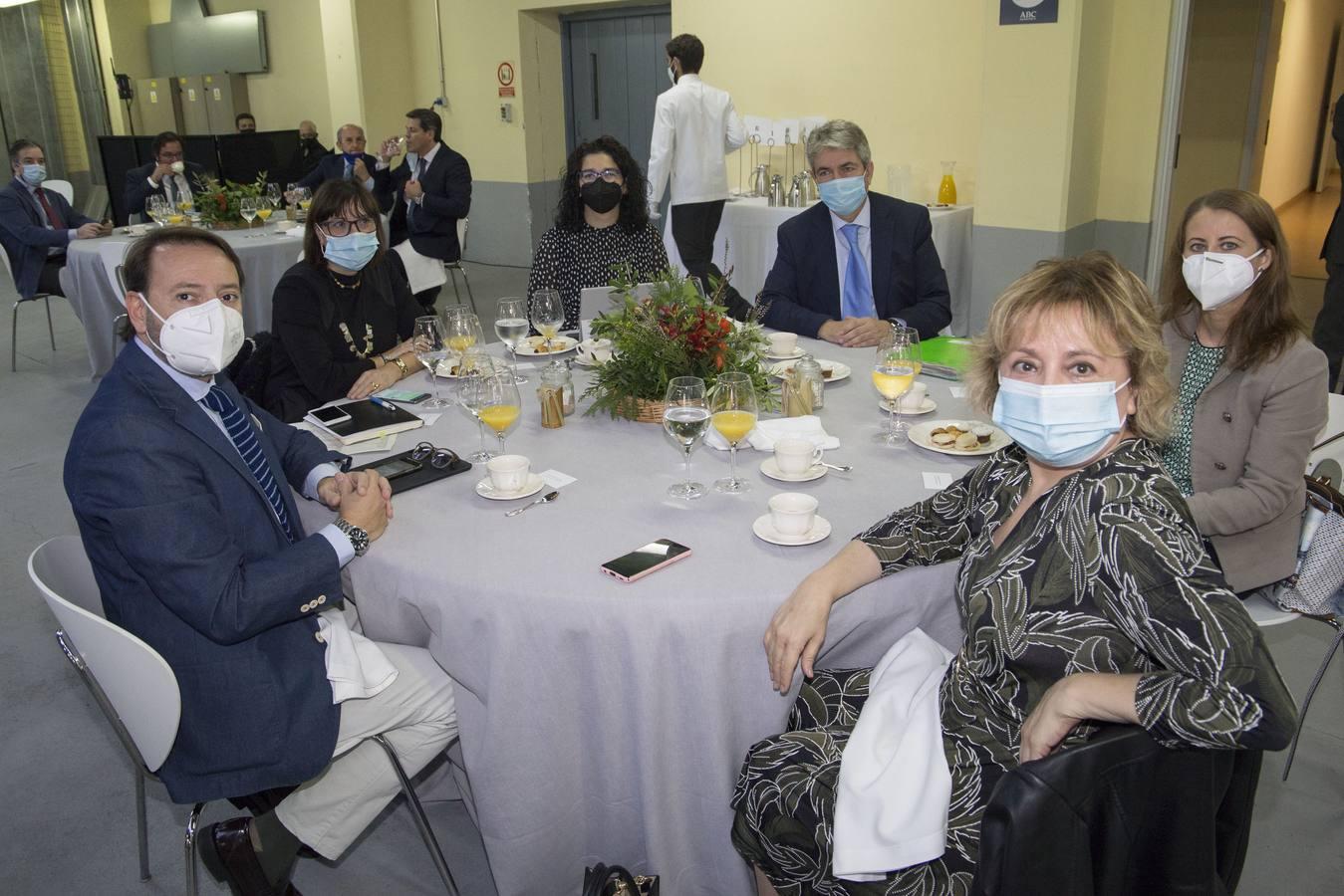 Javier González Paloma, Victoria Fernández, Anabel Pascual, Miguel Ruiz, Inma Lopera y Ángela Maldonado