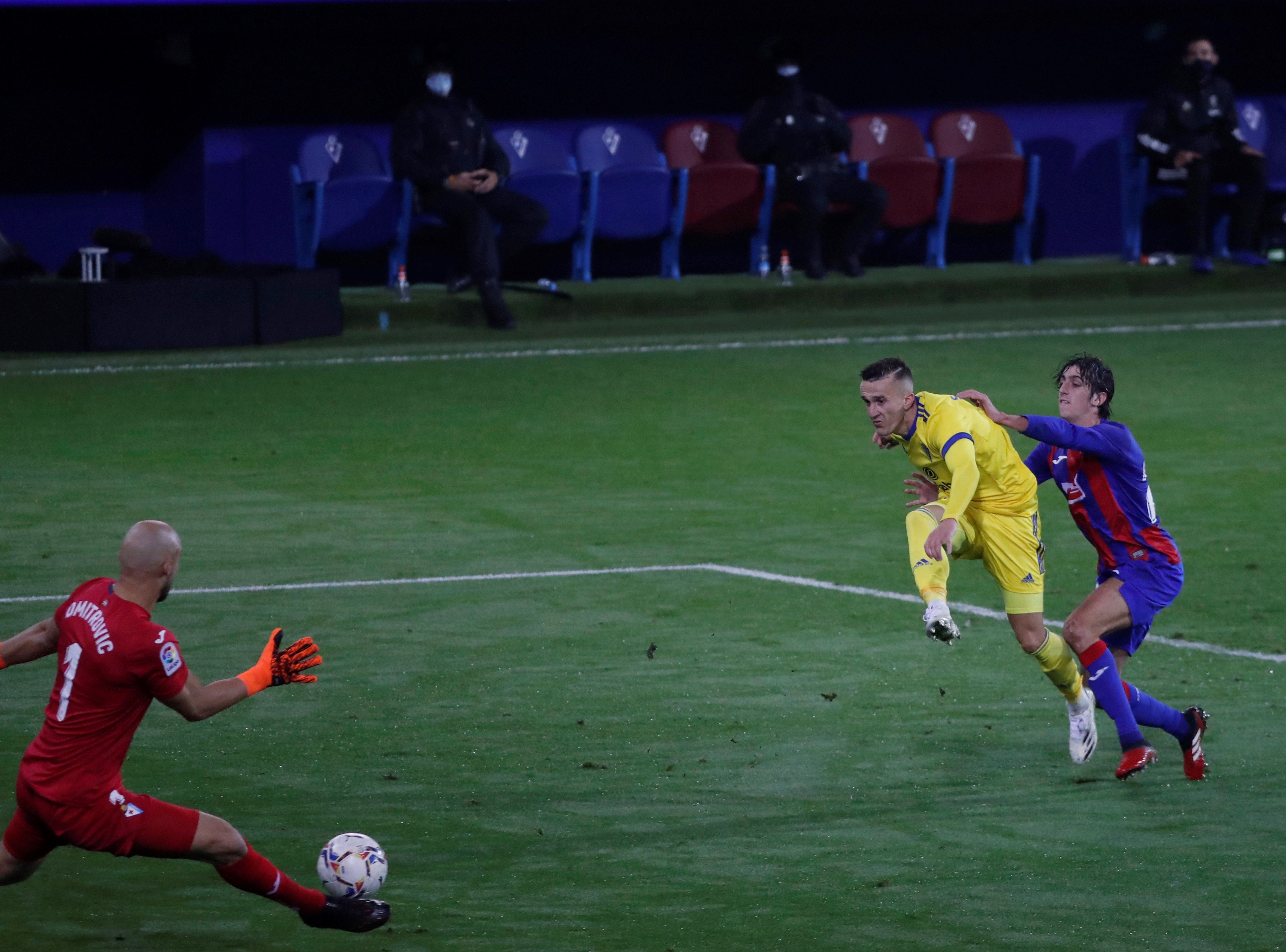 FOTOS: Las mejores imágenes del Eibar - Cádiz