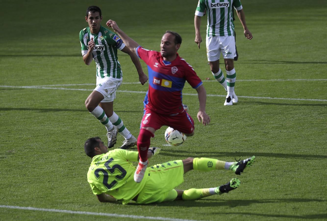 En imágenes, la victoria del Betis sobre el Elche