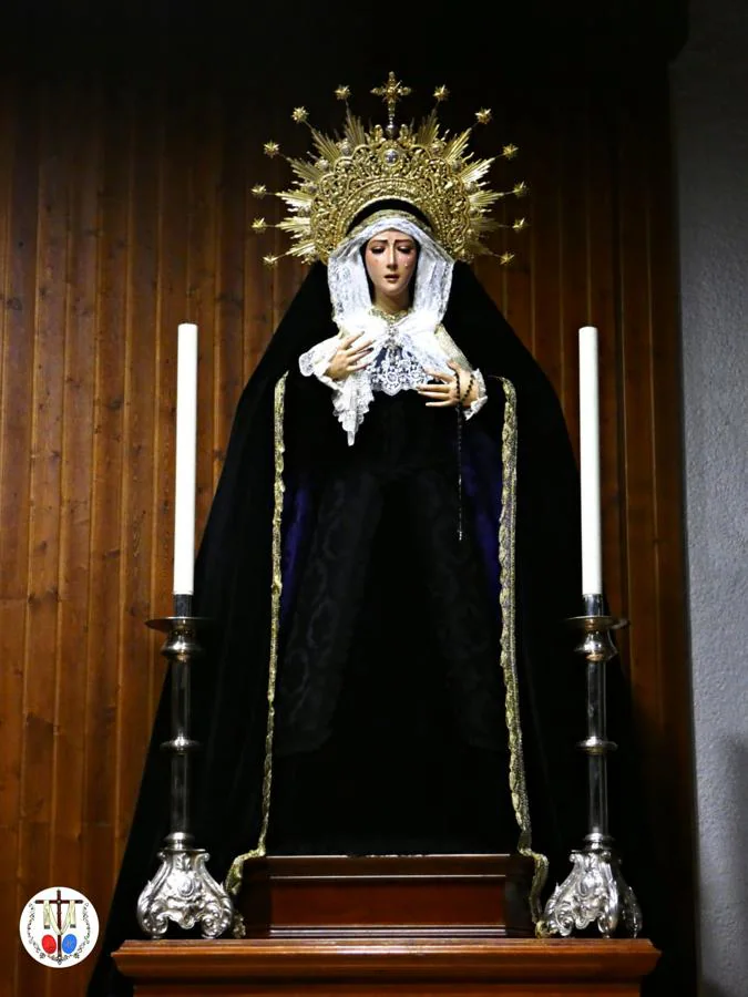 La Virgen, de luto, para el mes de noviembre