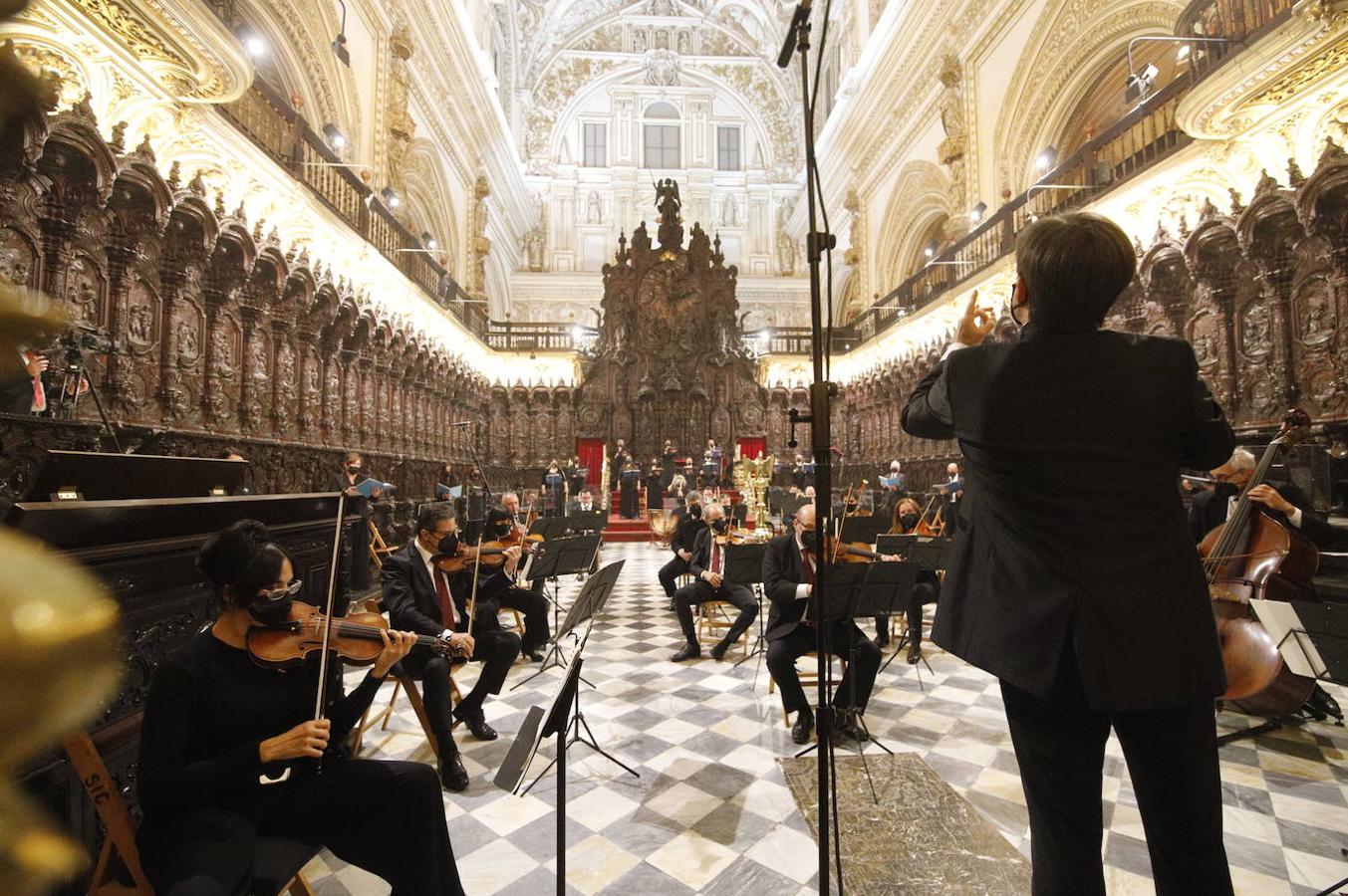 El «Requiem» de Mozart en la Catedral de Córdoba, en imágenes