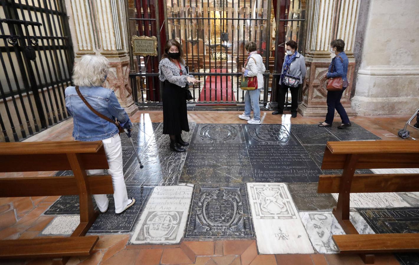 La ruta por las tumbas de la Mezquita-Catedral de Córdoba, en imágenes