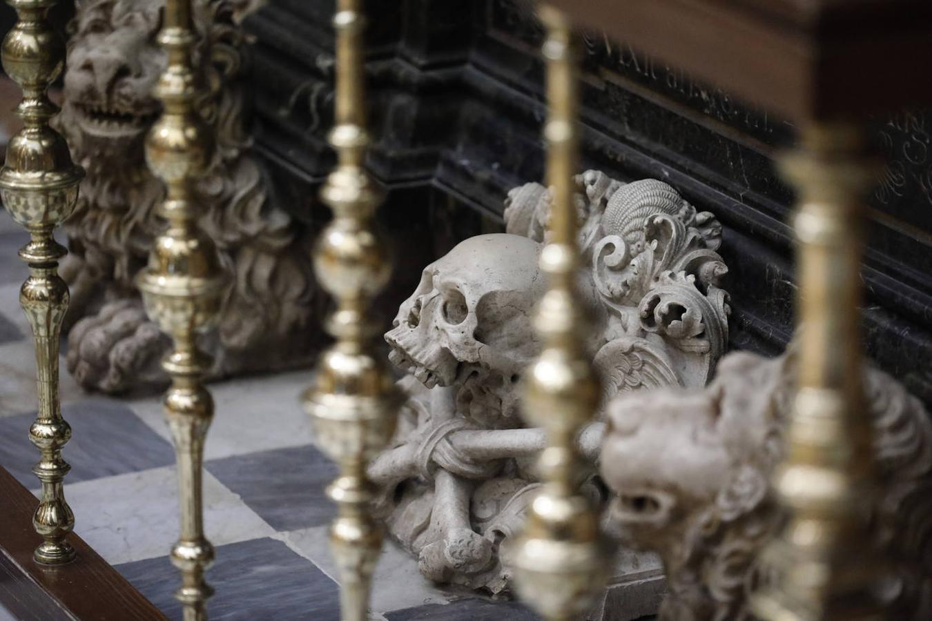 La ruta por las tumbas de la Mezquita-Catedral de Córdoba, en imágenes