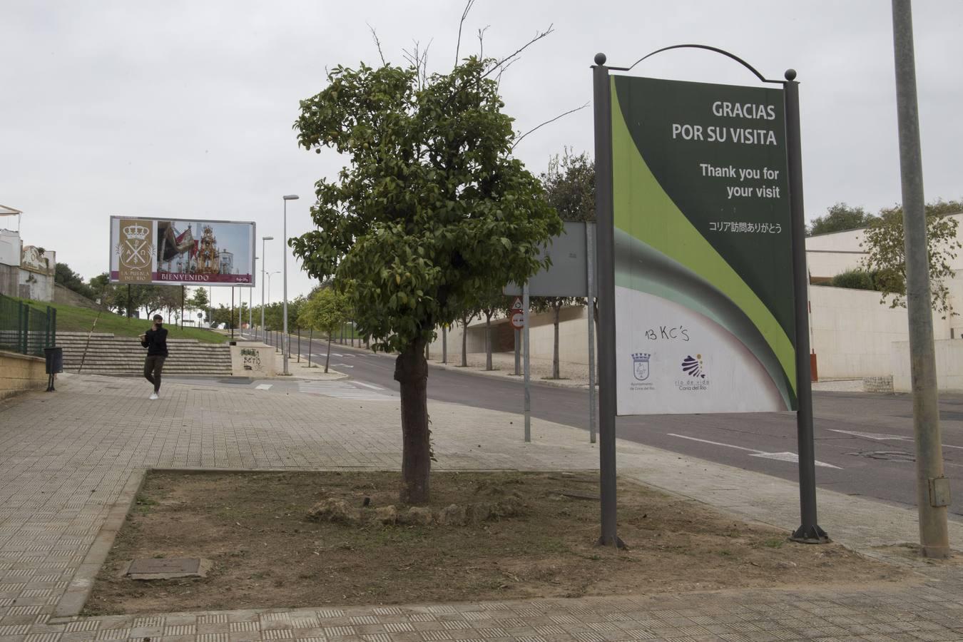 En imágenes, pueblos de Sevilla separados por una calle