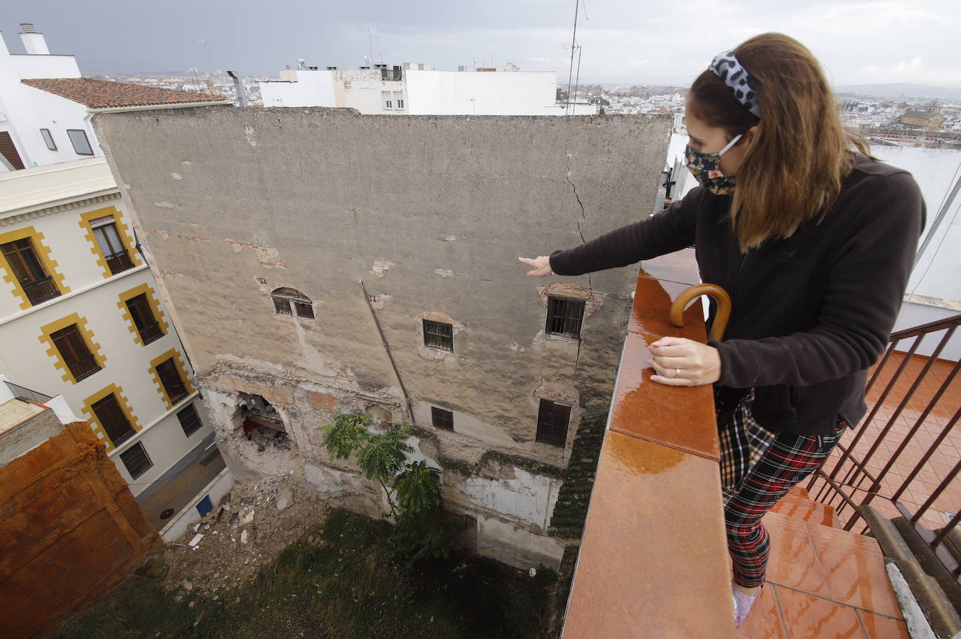 El edificio de María Cristina donde se cayó un muro, en imágenes