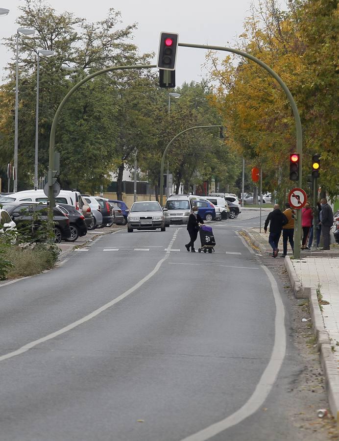 En imágenes, pueblos de Sevilla separados por una calle