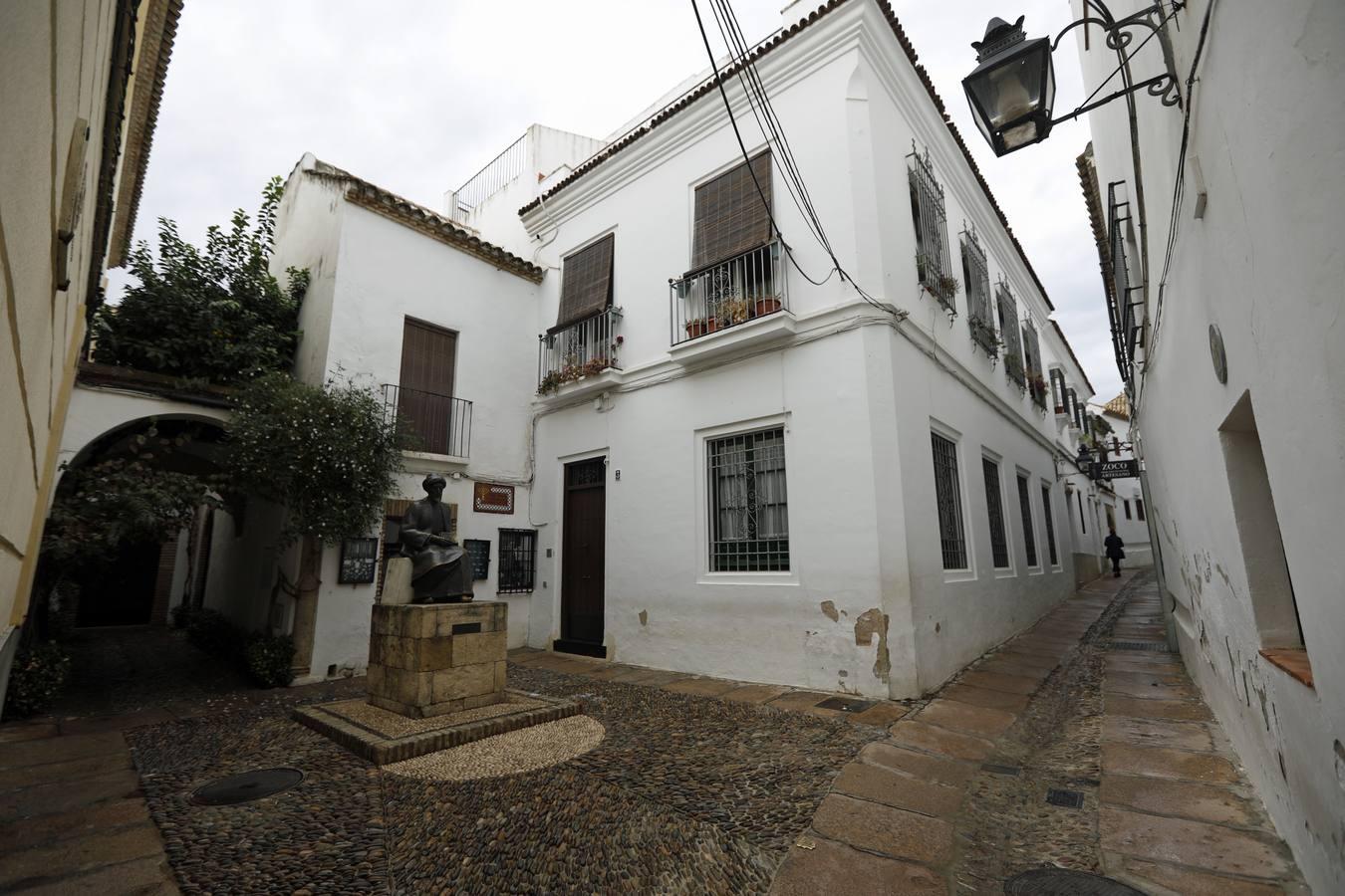 Córdoba desértica a última hora de la tarde, en imágenes