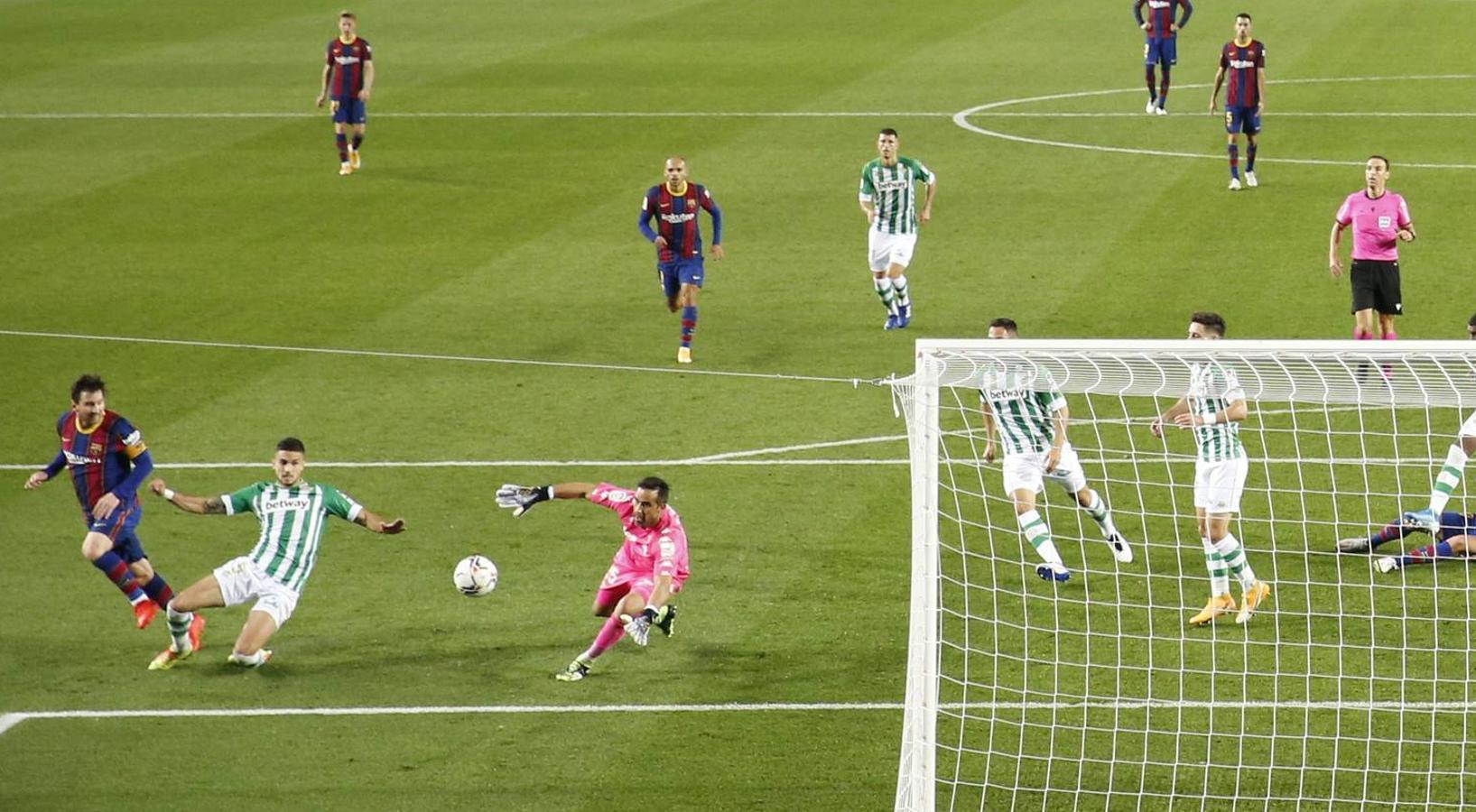 Las mejores imágenes del encuentro entre el F.C. Barcelona y el Real Betis Balompié