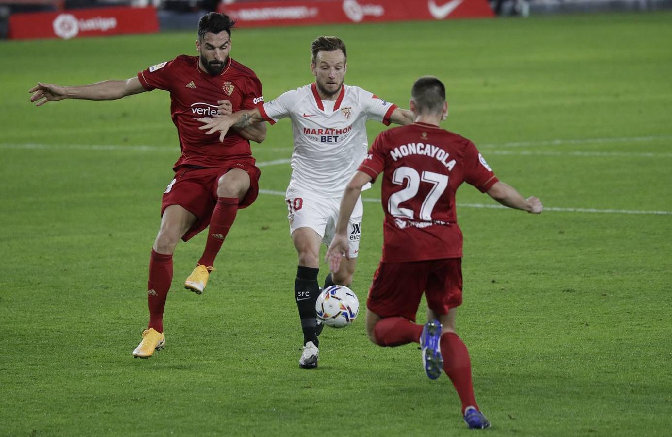 Las mejores imágenes del encuentro entre el Sevilla F.C. y el Osasuna