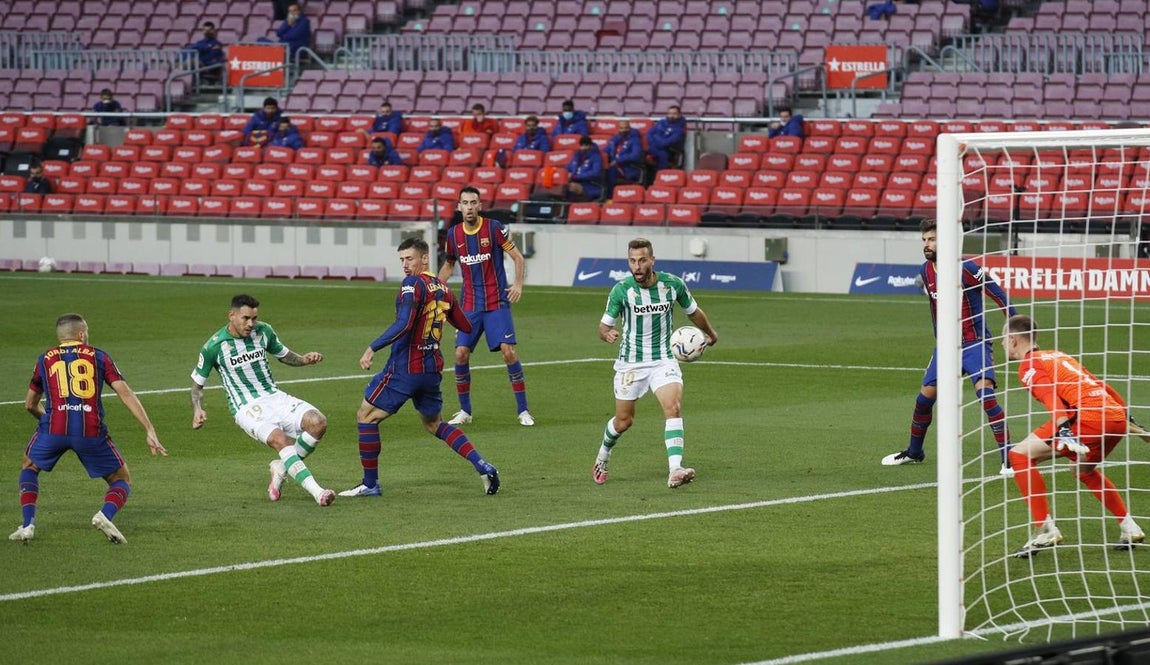 Las mejores imágenes del encuentro entre el F.C. Barcelona y el Real Betis Balompié