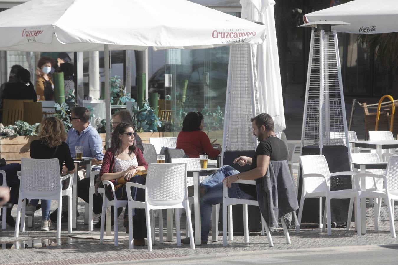 Ambiente en Cádiz el dia antes de las nuevas restricciones por la pandemia