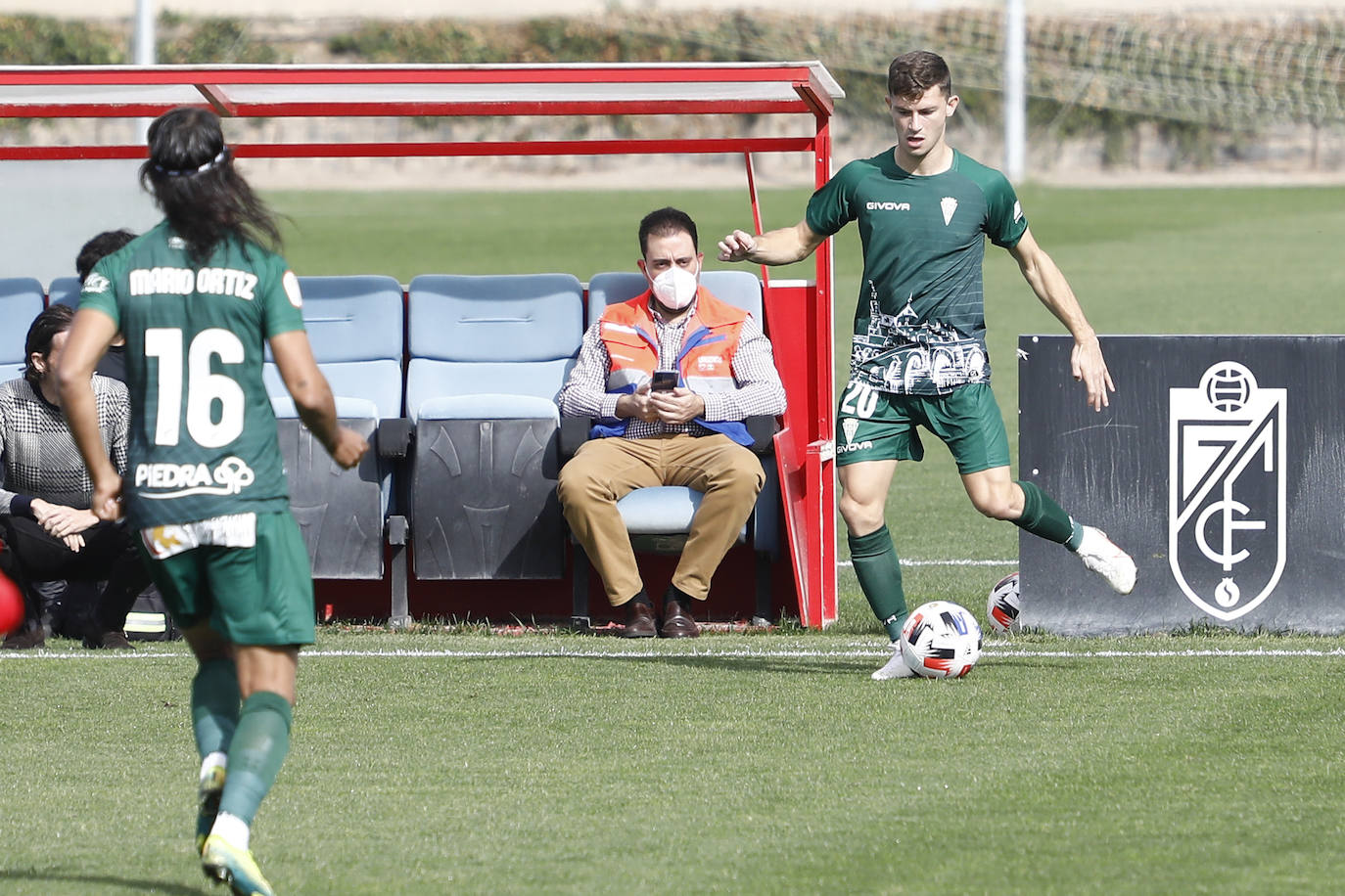 El Recreativo Granada-Córdoba CF, en imágenes