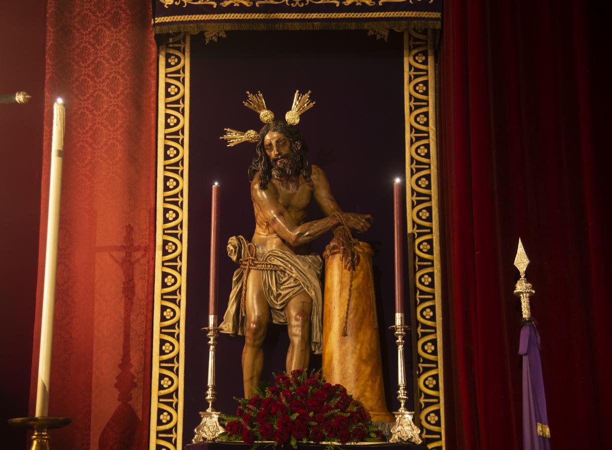 La Virgen de la Victoria de las Cigarreras, a la luz de las velas