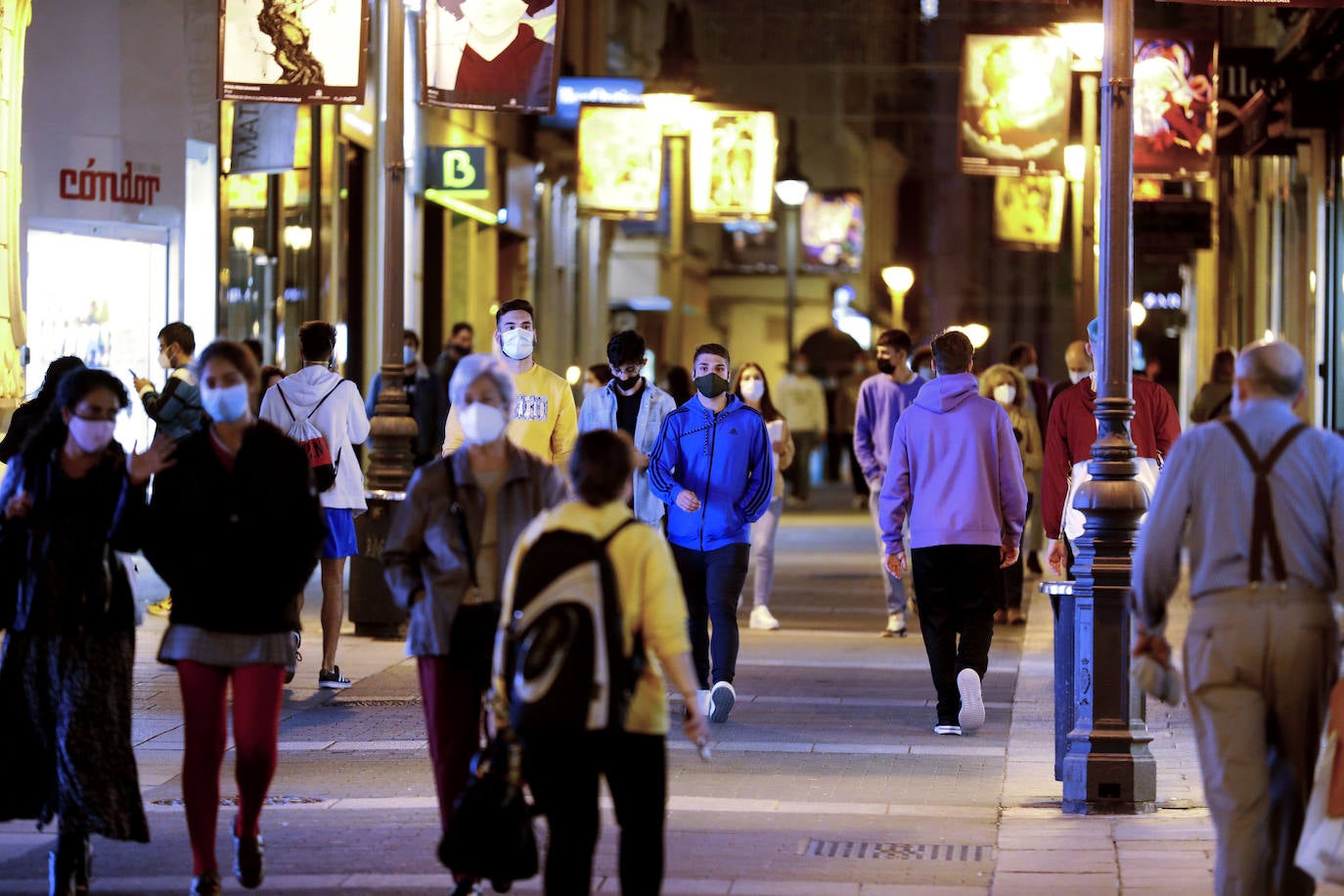 Las nuevas restricciones de la Junta de Andalucía en Córdoba capital, en imágenes