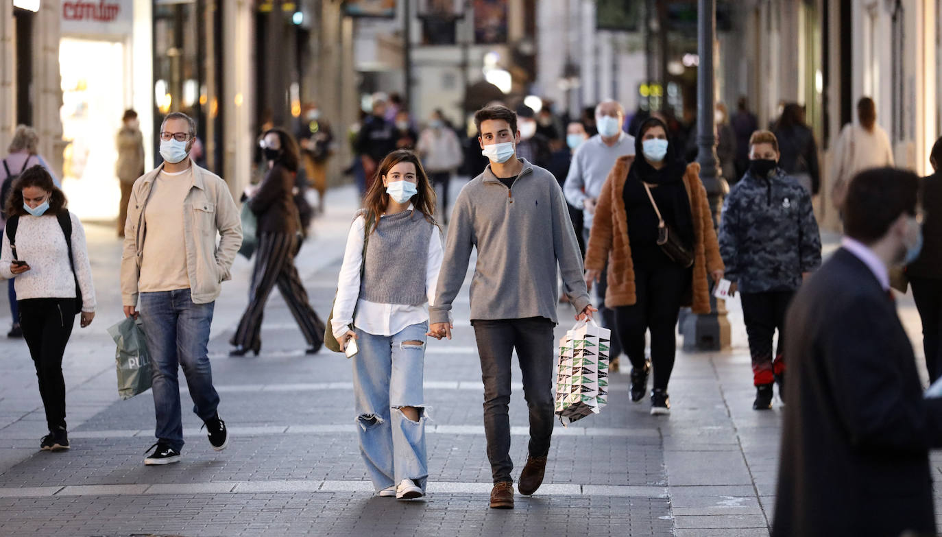 Las nuevas restricciones de la Junta de Andalucía en Córdoba capital, en imágenes