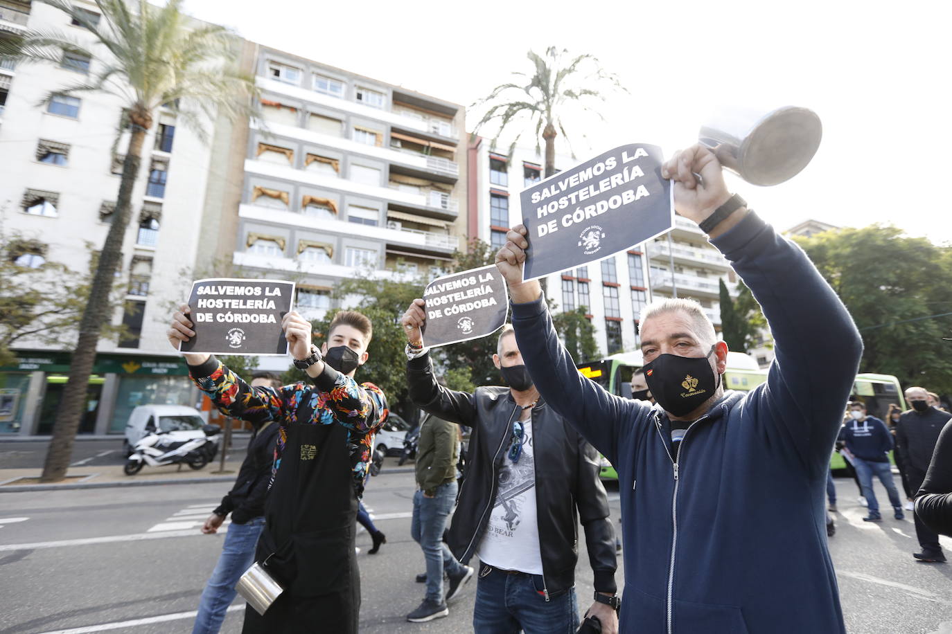 La protesta de la hostelería de Córdoba, en imágenes