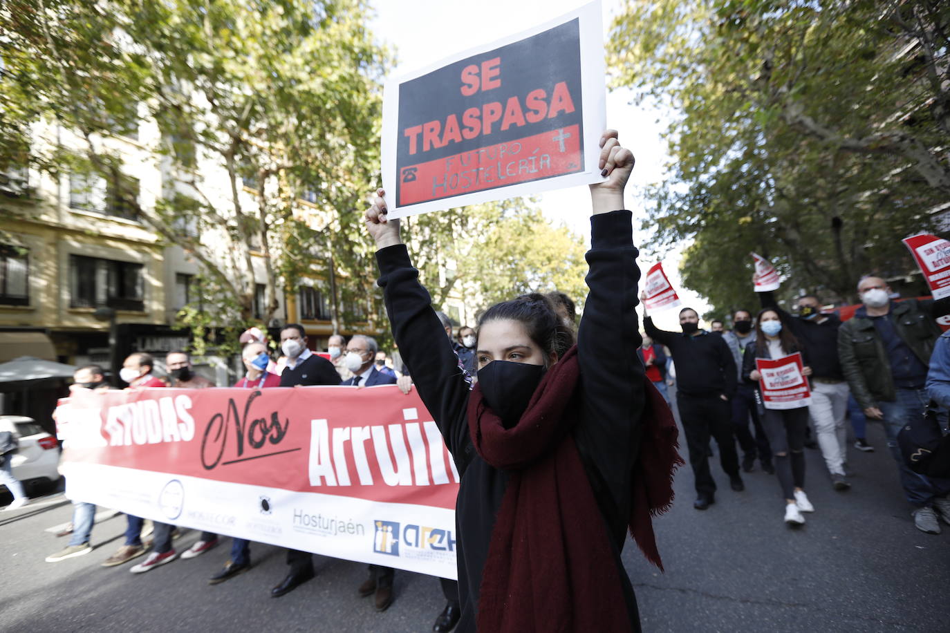 La protesta de la hostelería de Córdoba, en imágenes