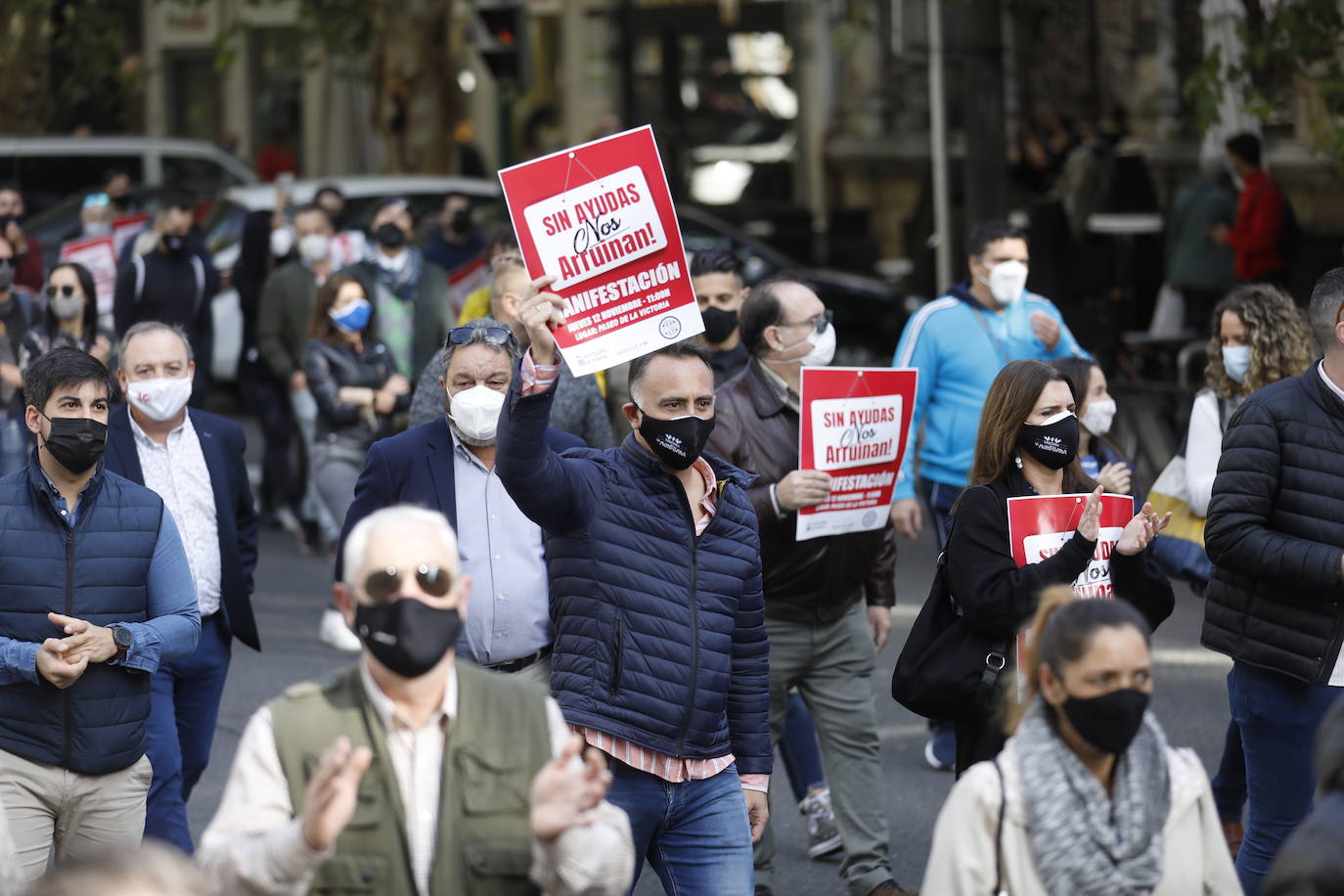 La protesta de la hostelería de Córdoba, en imágenes