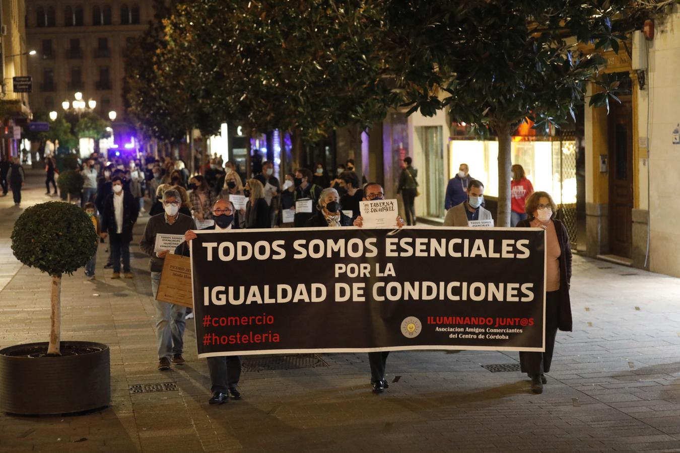 La protesta de los comerciantes del Centro de Córdoba, en imágenes