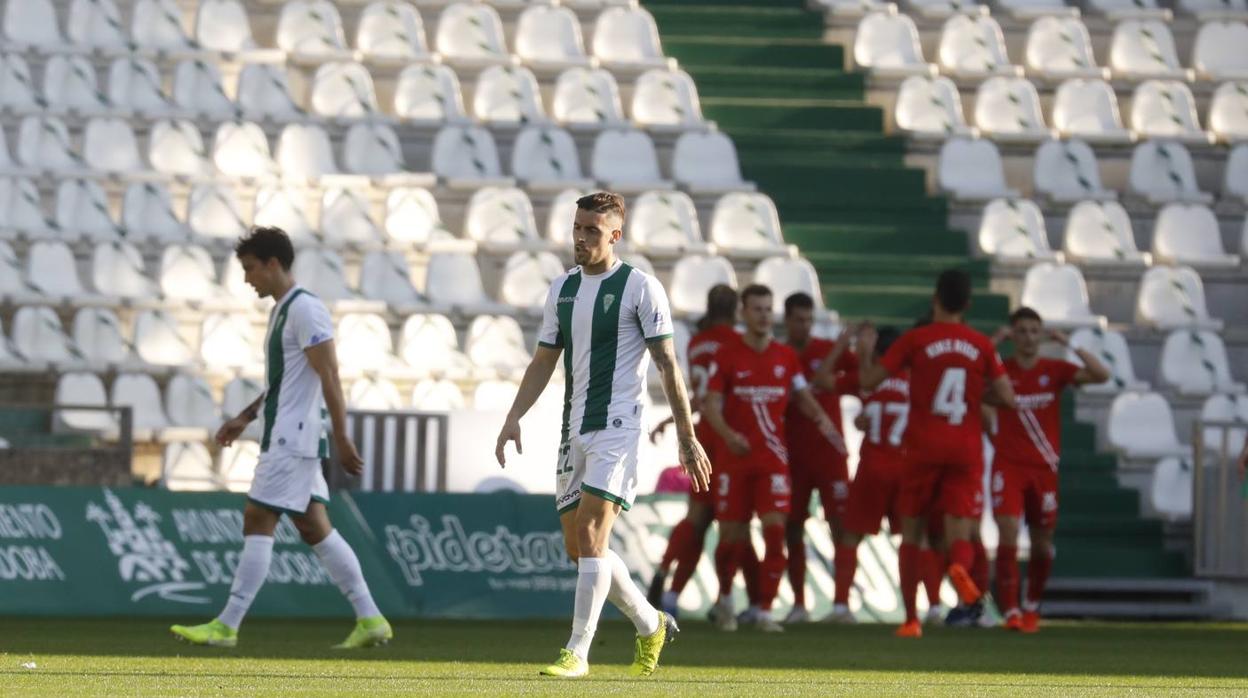 El tropiezo del Córdoba CF ante el Sevilla Atlético, en imágenes