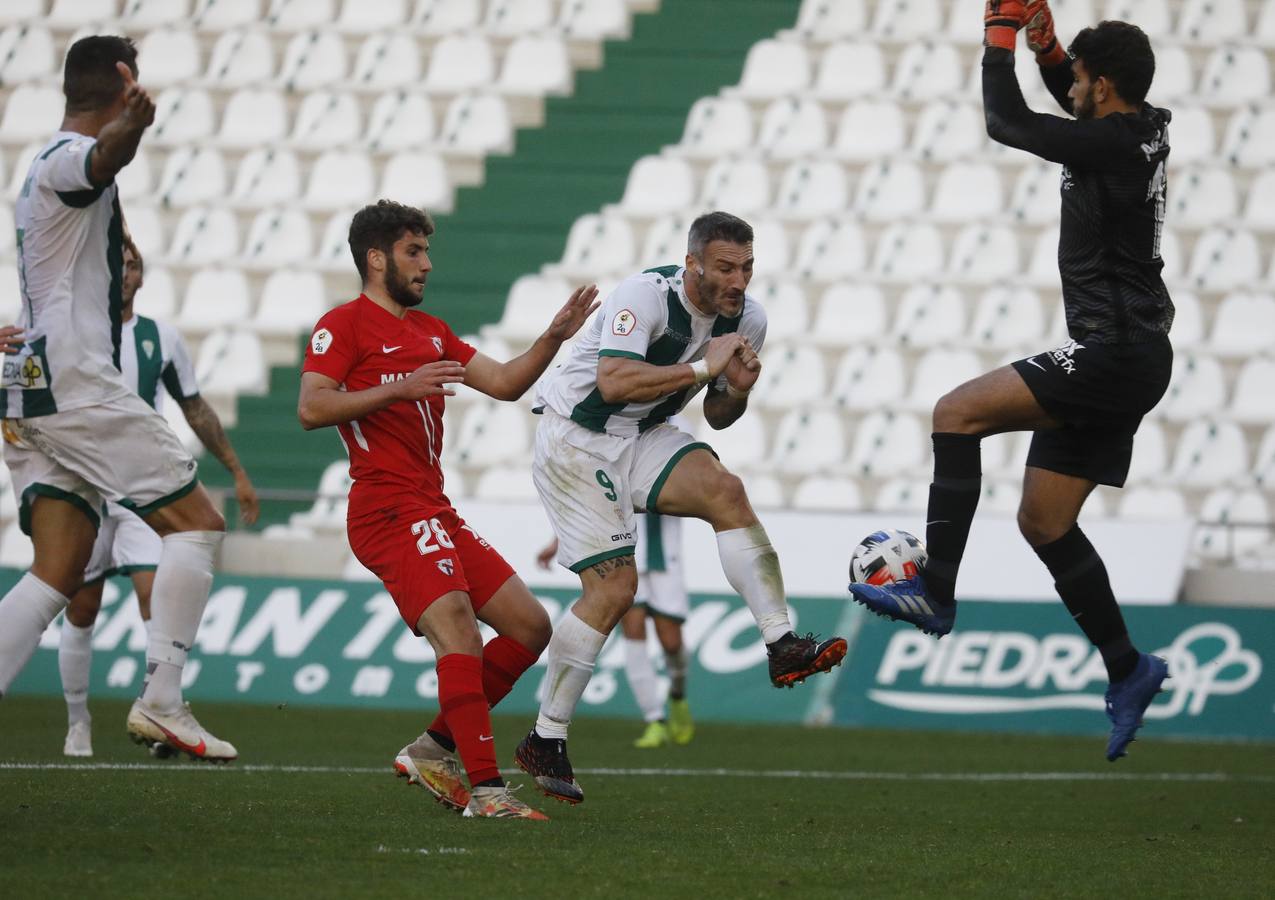 El tropiezo del Córdoba CF ante el Sevilla Atlético, en imágenes