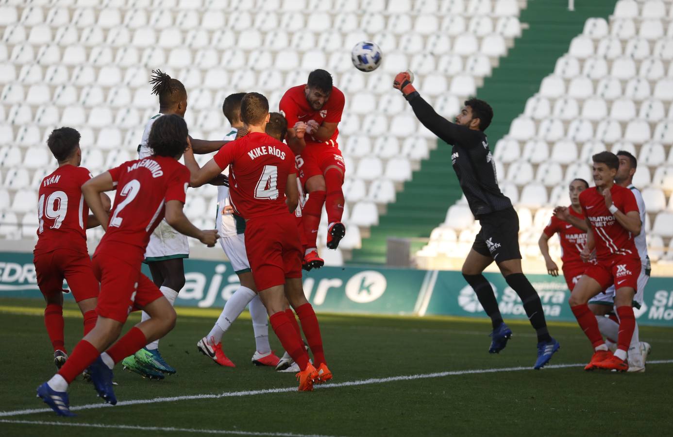 El tropiezo del Córdoba CF ante el Sevilla Atlético, en imágenes