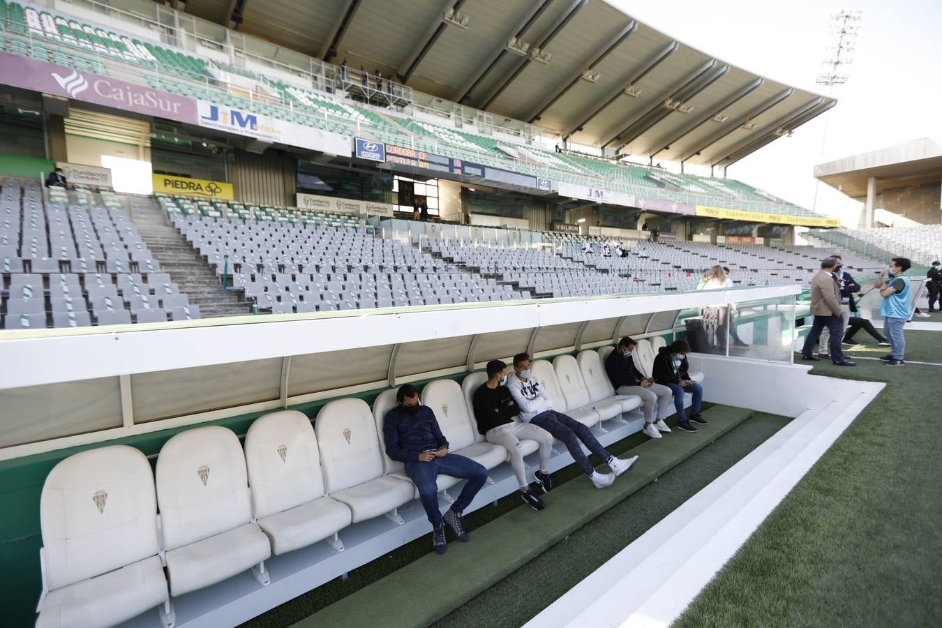 El primer partido del Córdoba CF a puerta cerrada, en imágenes