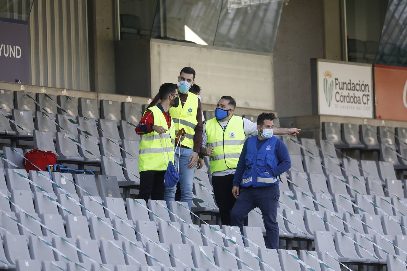 El primer partido del Córdoba CF a puerta cerrada, en imágenes