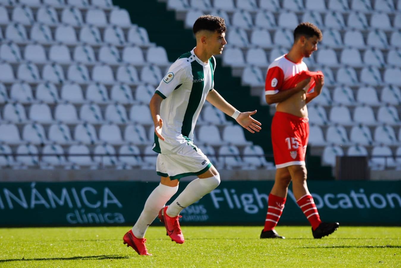 La primera victoria del Córdoba B en El Arcángel ante La Palma, en imágenes