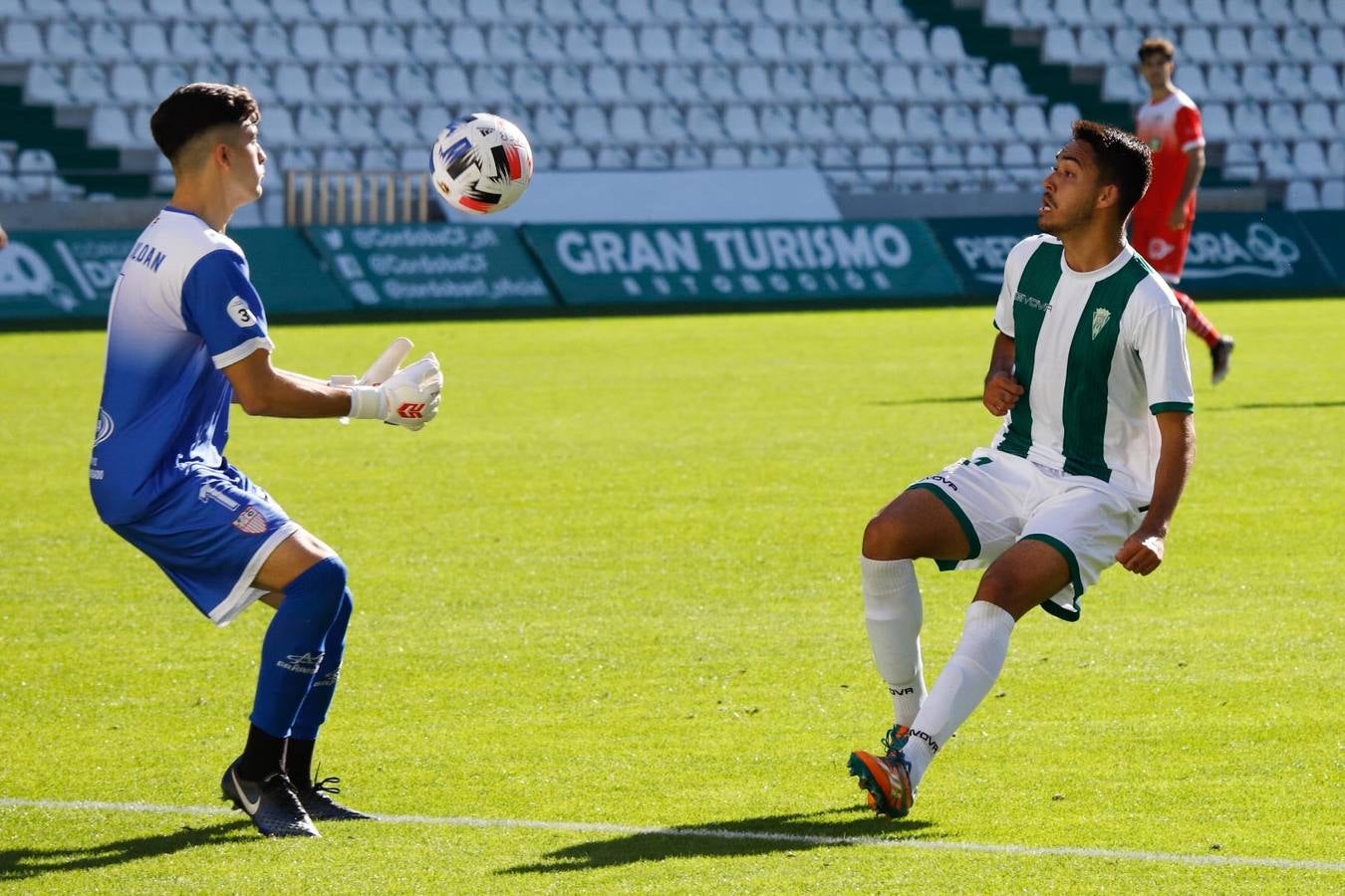 La primera victoria del Córdoba B en El Arcángel ante La Palma, en imágenes