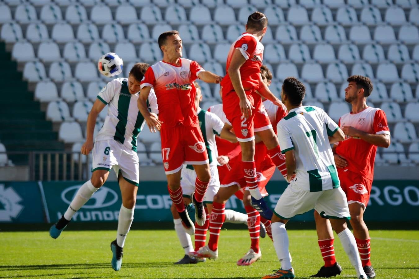 La primera victoria del Córdoba B en El Arcángel ante La Palma, en imágenes