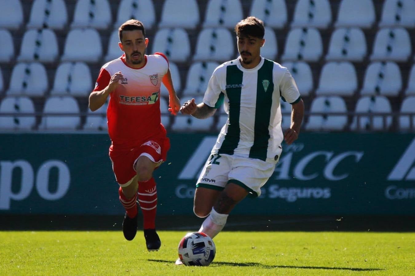 La primera victoria del Córdoba B en El Arcángel ante La Palma, en imágenes