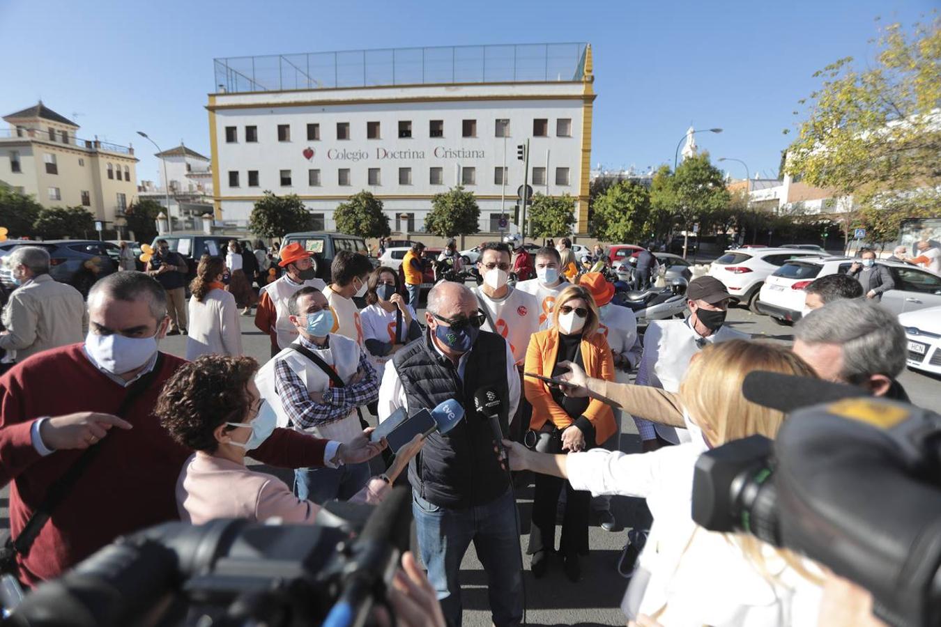 La protesta de la educación concertada de Sevilla por la Ley Celáa, en imágenes