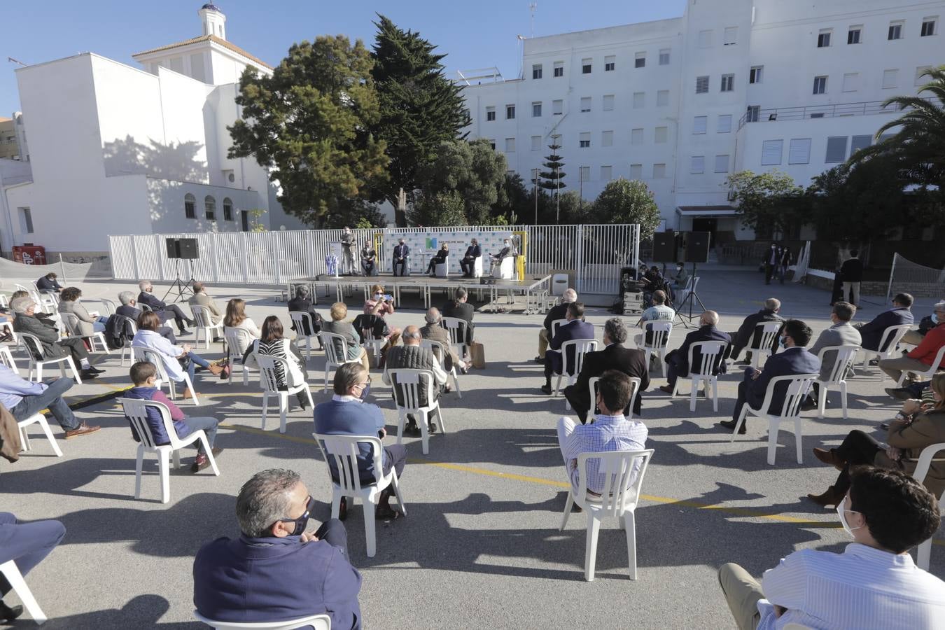 Las imágenes del homenaje al Padre Luis Castro