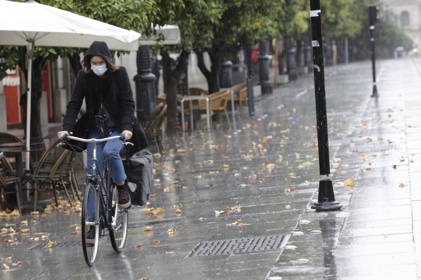 Las imágenes de la lluvia en Sevilla