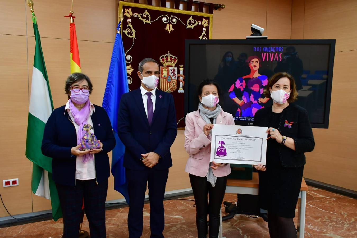 Fotogalería: Actos conmemorativos por el 25-N en Cádiz