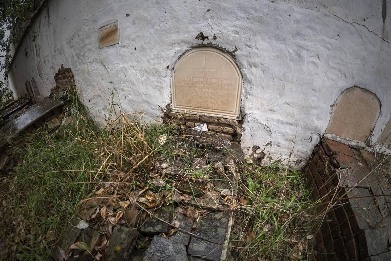 Cementerio de los Ingleses de Sevilla, un tesoro abandonado