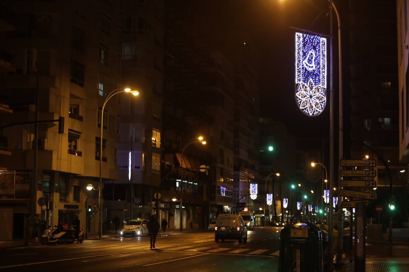 FOTOS: Alumbrado de Navidad en Cádiz 2020