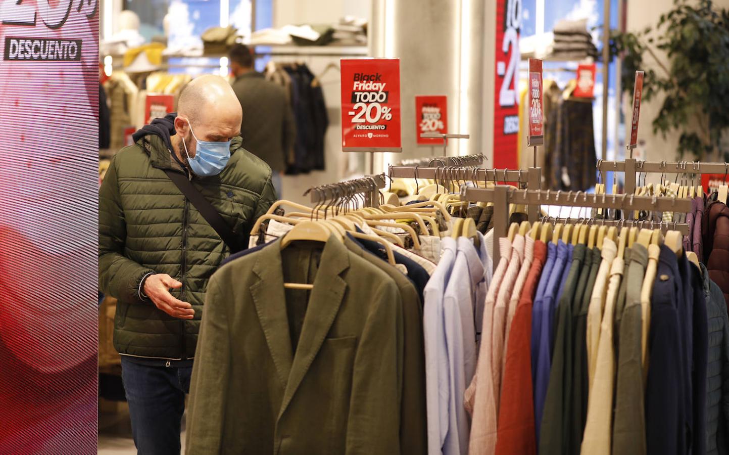 El ambiente del Black Friday de Córdoba, en imágenes