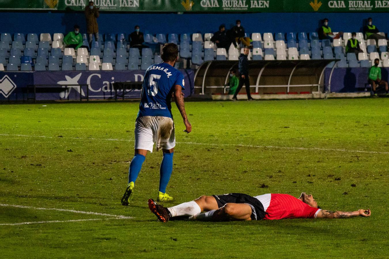 El Linares-Córdoba CF, en imágenes