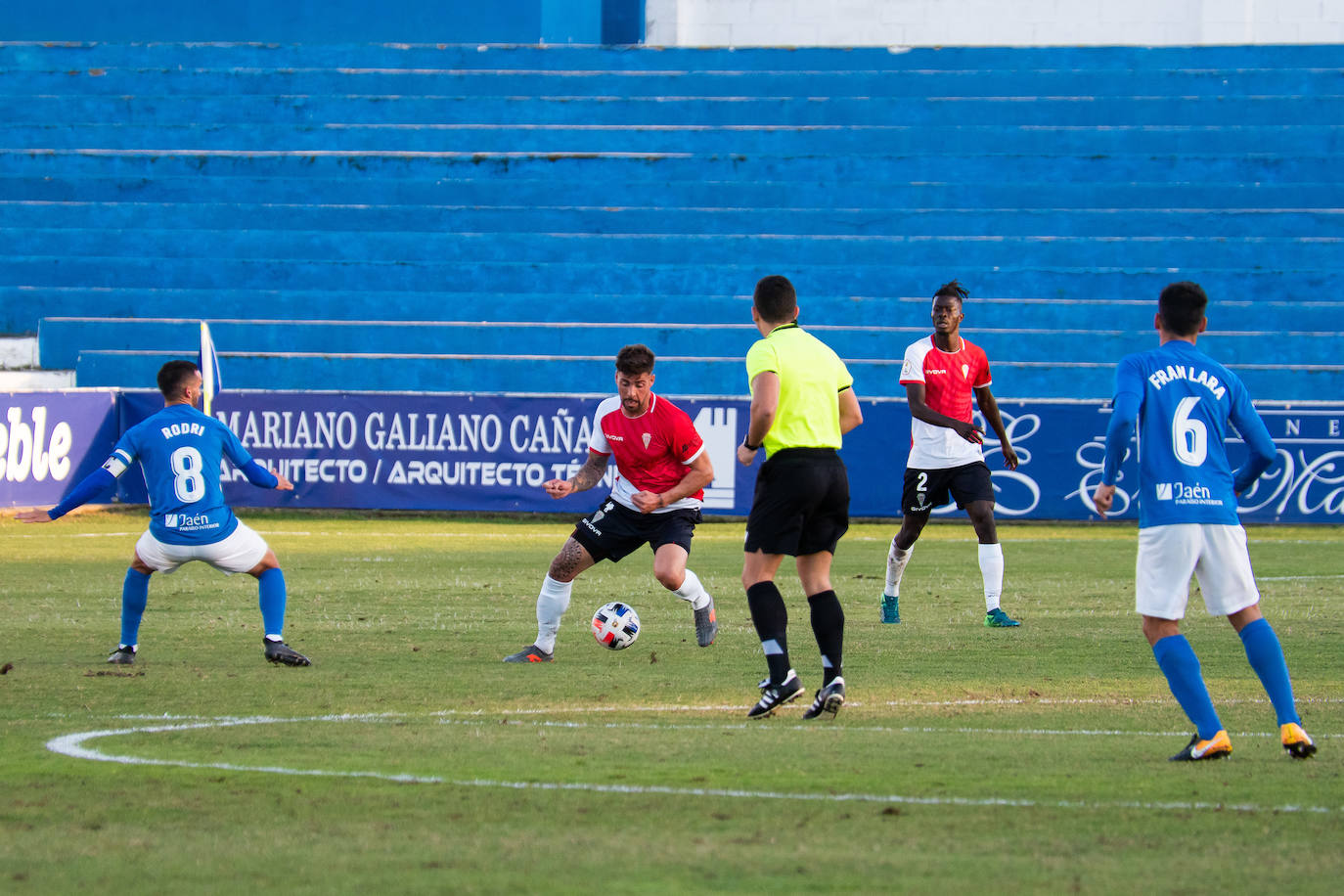 El Linares-Córdoba CF, en imágenes