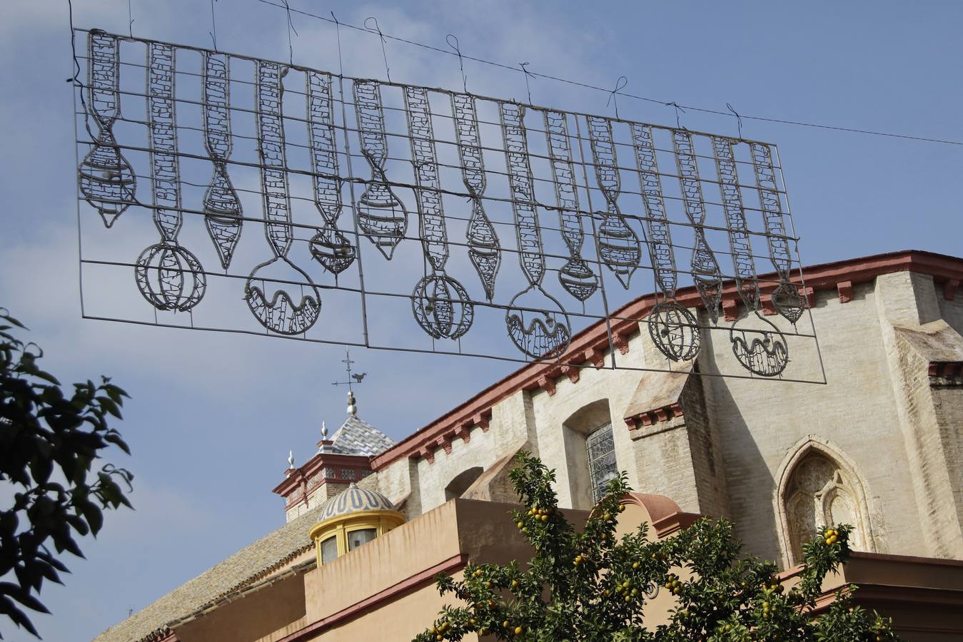 Fotogalería: El alumbrado navideño, listo para cobrar vida