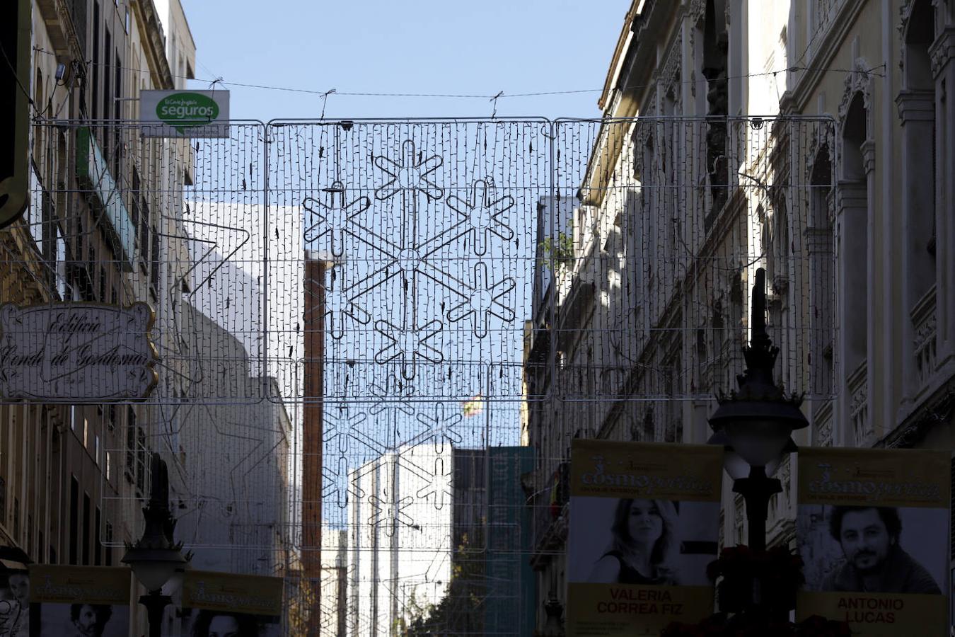 Las luces navideñas de Córdoba pueblan las calles más comerciales